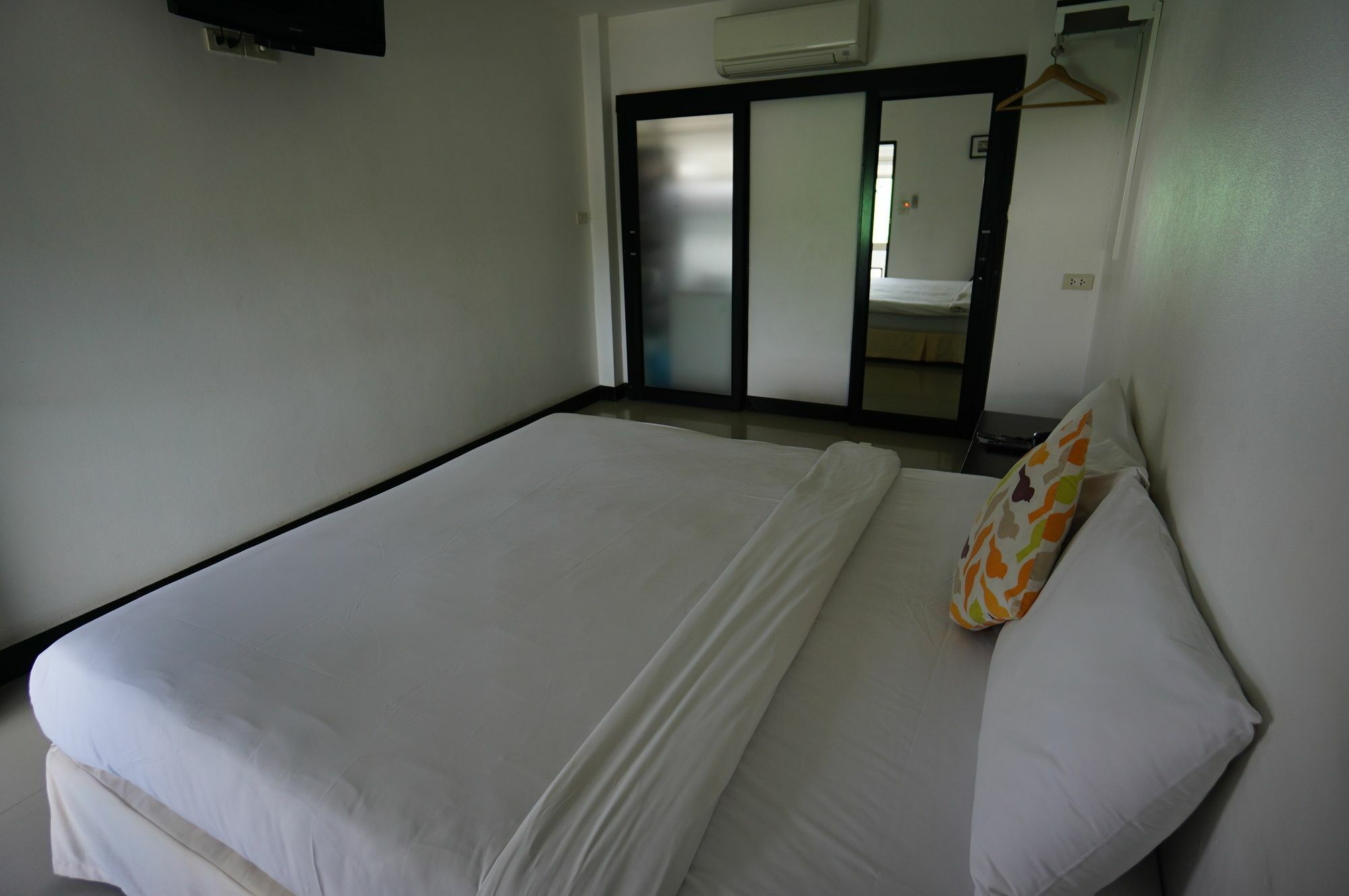 The Auto Place Phuket Exterior photo